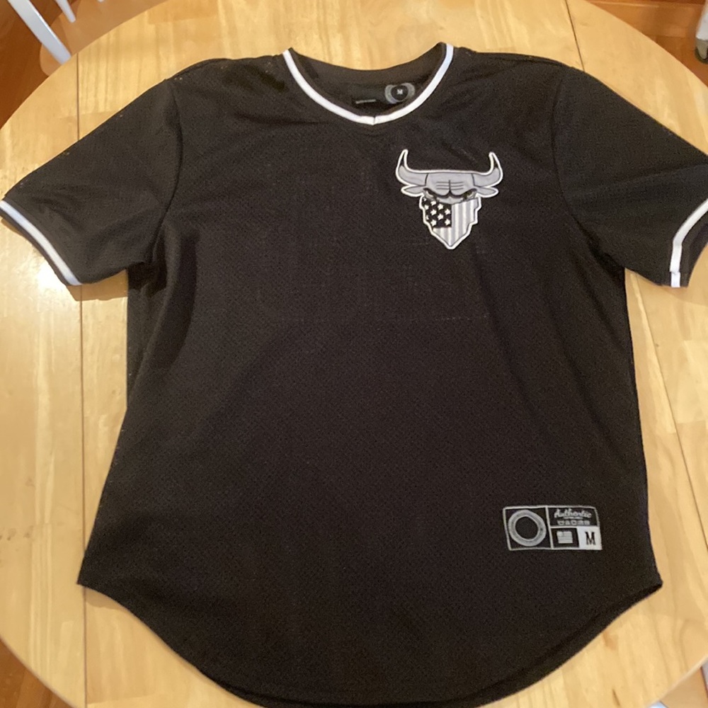 VTG CHICAGO BULLS MICHAEL JORDAN #23 JERSEY MENS MEDIUM